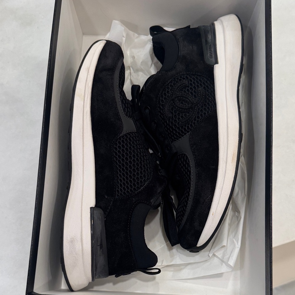 Chanel black sneaker size 39.5